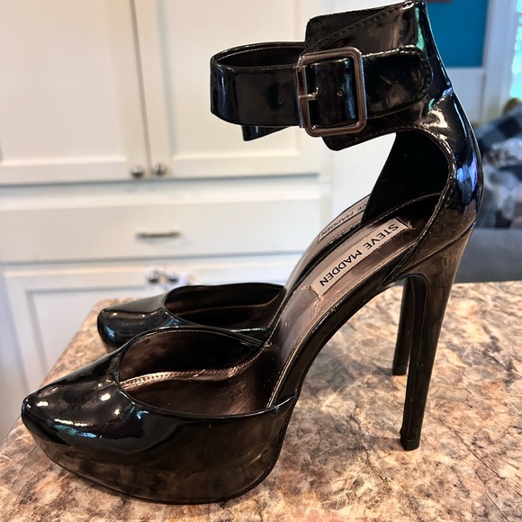 Steve Madden Heels - Picture 4 of 10